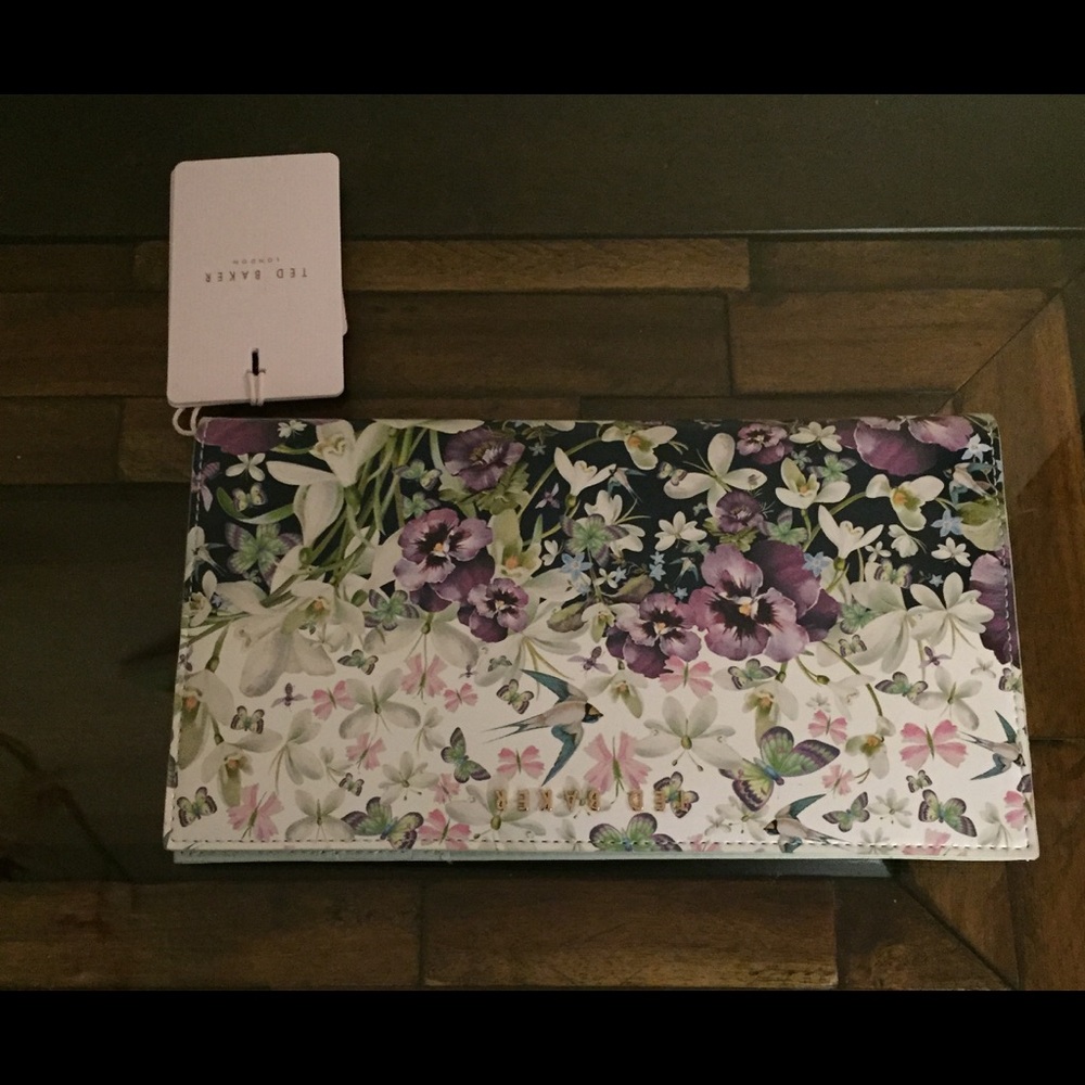 Ted Baker leather travel wallet passport holder - Picture 7 of 7